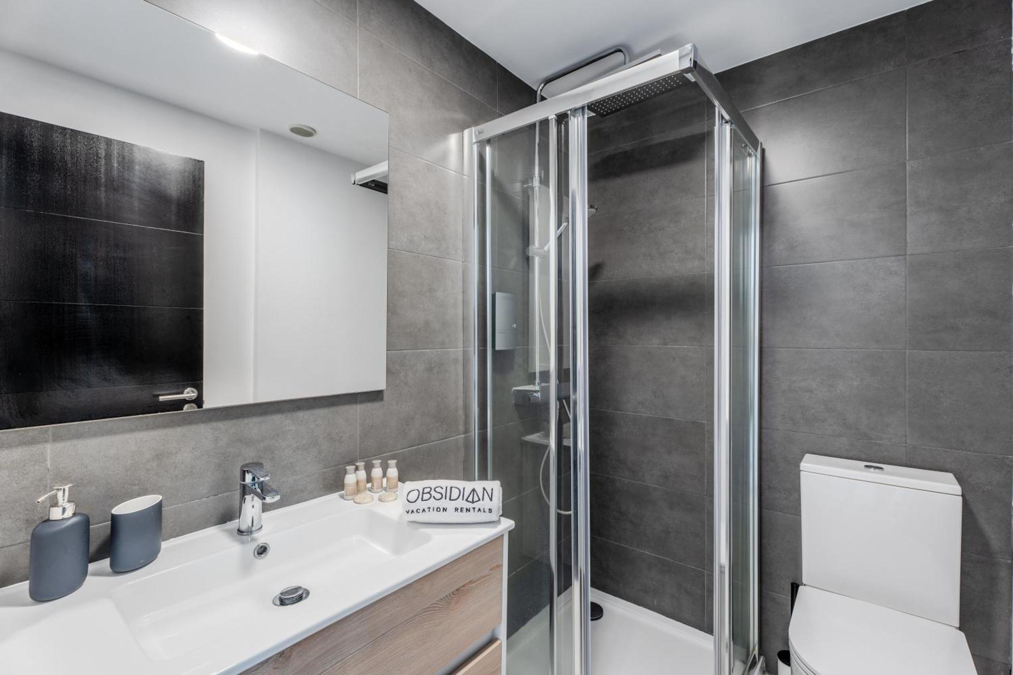 Obsidian Ocean Blue Apartament *
